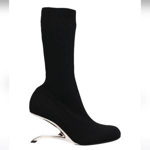 Alexander McQueen Arc knit 75mm boots size 40 9 NEW
